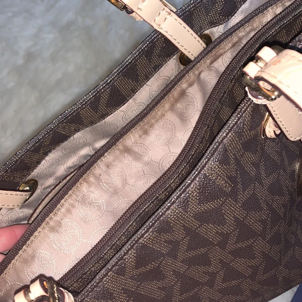 Michael Kors Purse - Picture 9 of 13